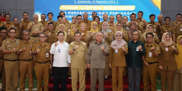 Gubernur Isran Pimpinan HLM TP2DD dan Rapim ETPD Provinsi Kaltim