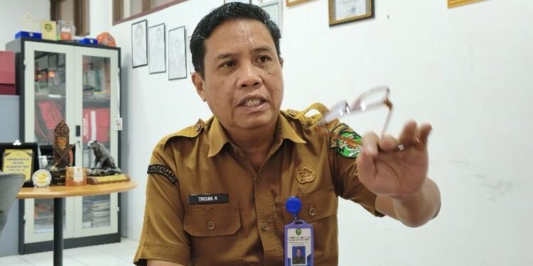 BPBD Kaltim Kerahkan Helikopter Water Bombing Tangani Karhutla di Tengah Krisis Air dan Udara Tidak Sehat
